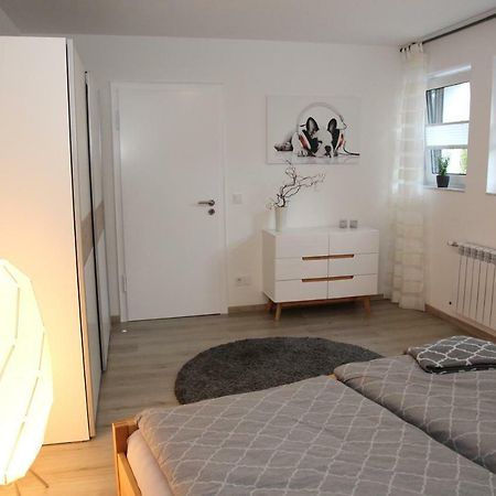 Neue Und Moderne Ferienwohnung Mülheim an der Ruhr Buitenkant foto
