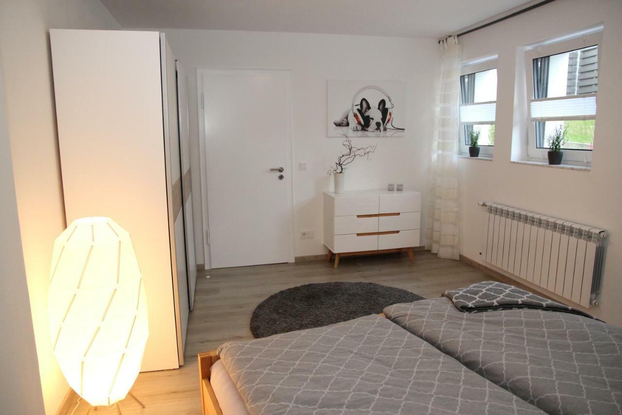Neue Und Moderne Ferienwohnung Mülheim an der Ruhr Buitenkant foto